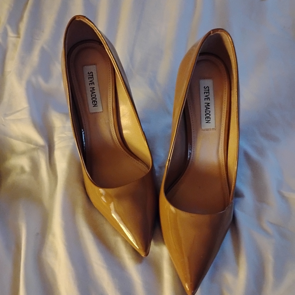 Steve Madden Tan Women's Heels